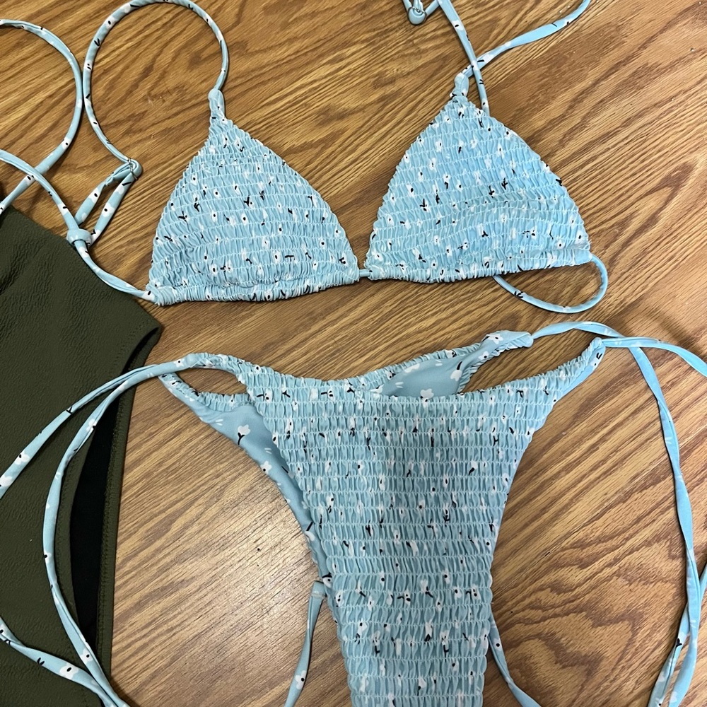 Bikini Bundle - Picture 4 of 9
